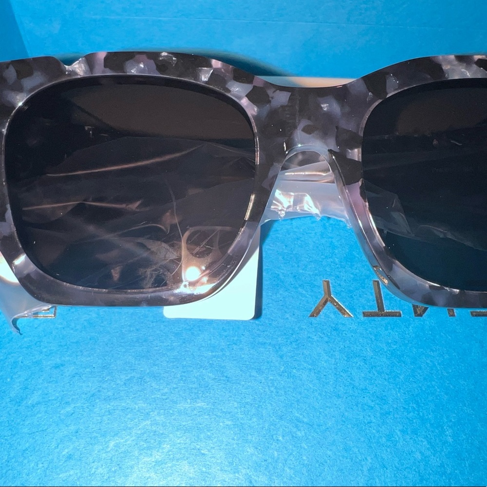 *BRAND NEW* Fenty Sunglasses, Navy/Black Tortoise Frame Sunglasses
